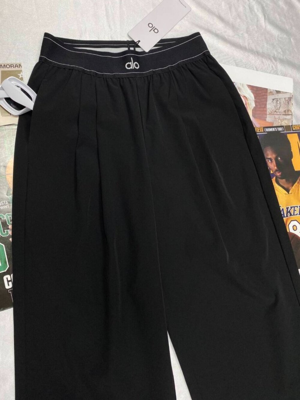 😊ALO Yoga Suit Up Trouser|Wide Leg Pants|Regular 30” Inseam😍M Only| Limited - Picture 3 of 8